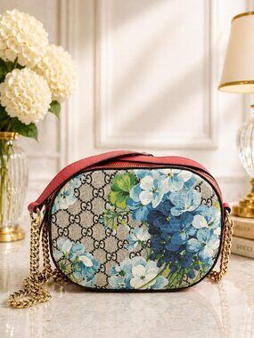 Authentic Gucci GG Supreme Blooms Small Crossbody Bag Floral Canvas